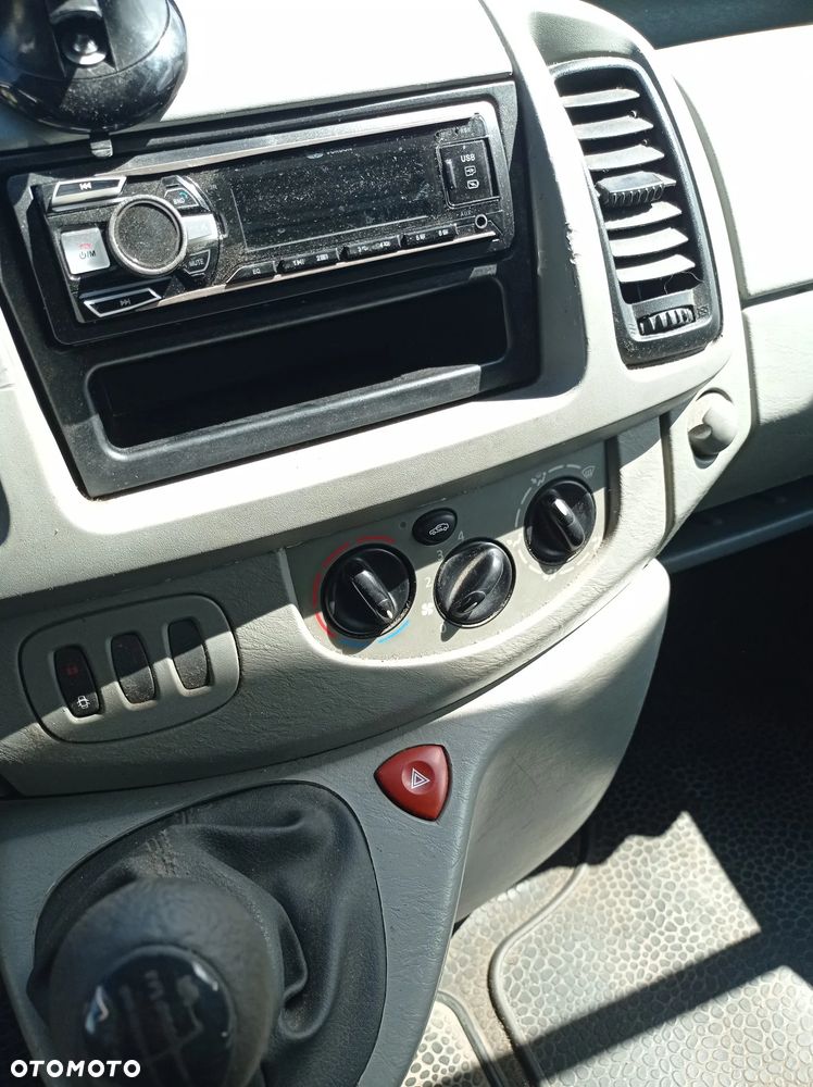 Opel VIVARO 1,9 DTI - 21