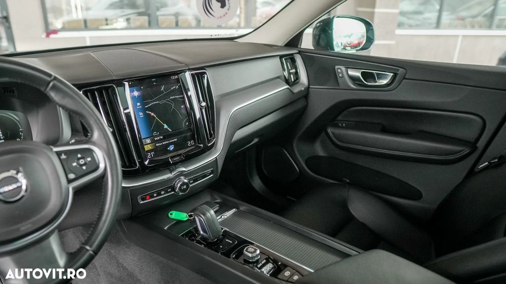 Volvo XC 60 T6 AWD Recharge Geartronic Inscription - 11