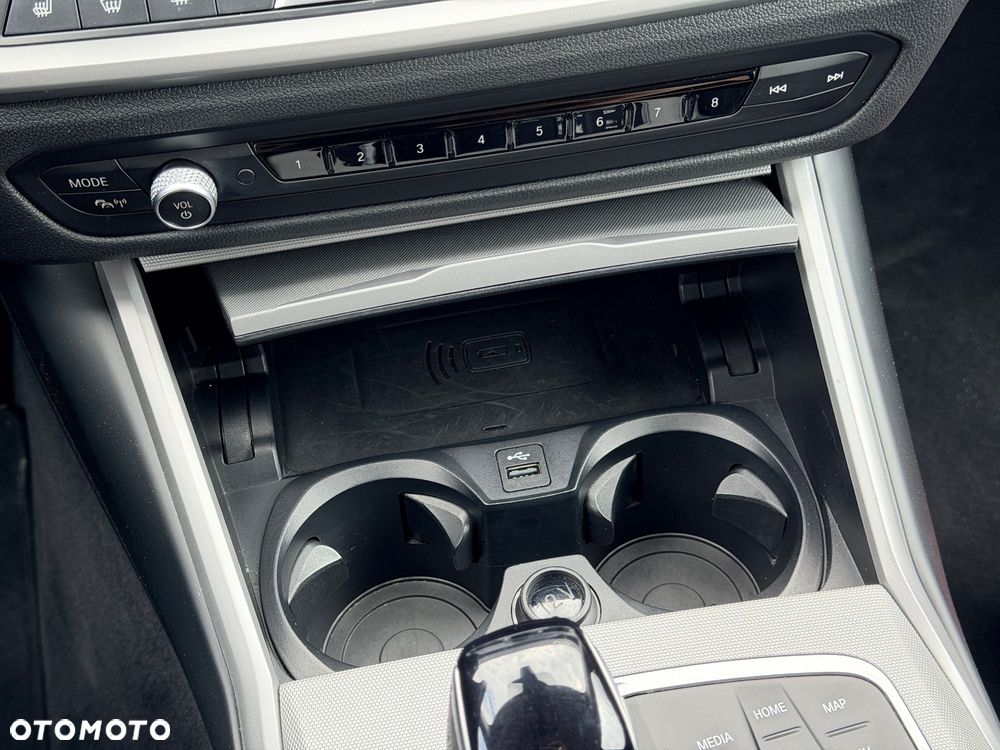 BMW Seria 3 318i - 15
