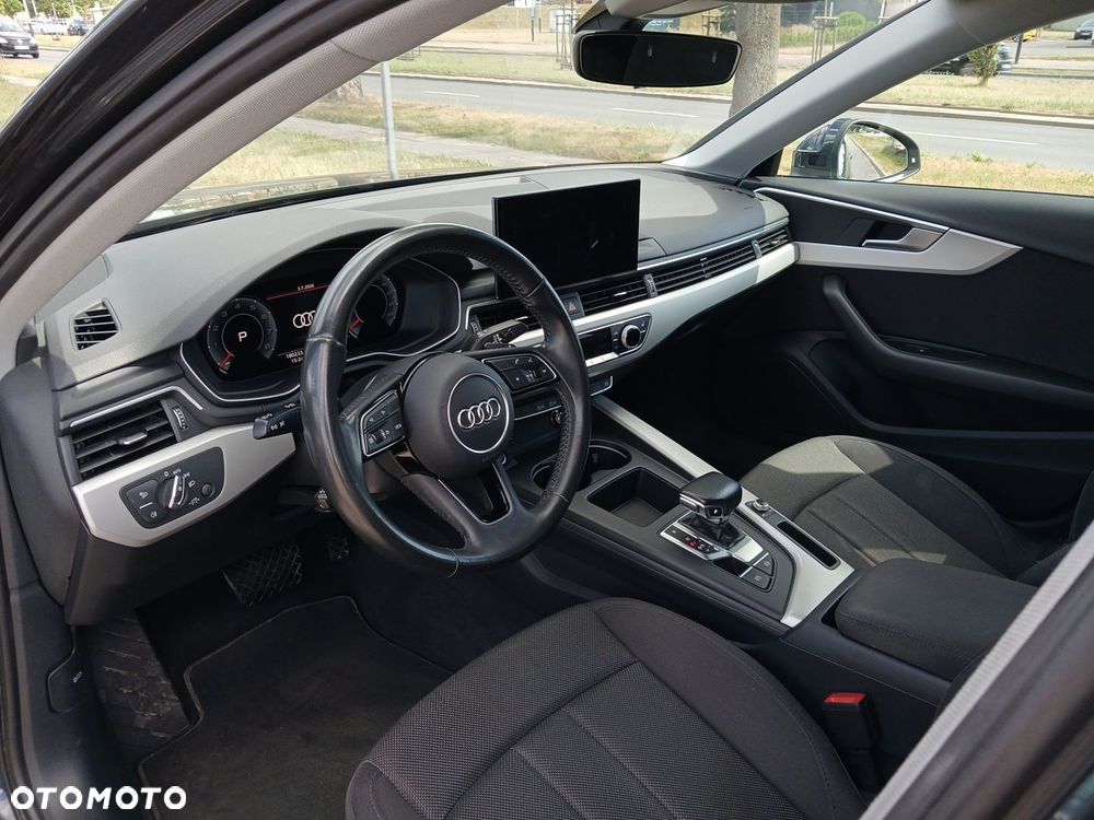 Audi A4 Limousine 35 TFSI S tronic - 12