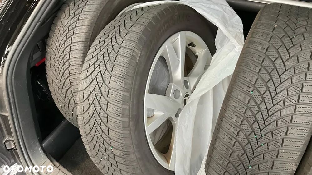 Skoda Octavia 2.0 TDI 4x4 Sportline DSG - 23