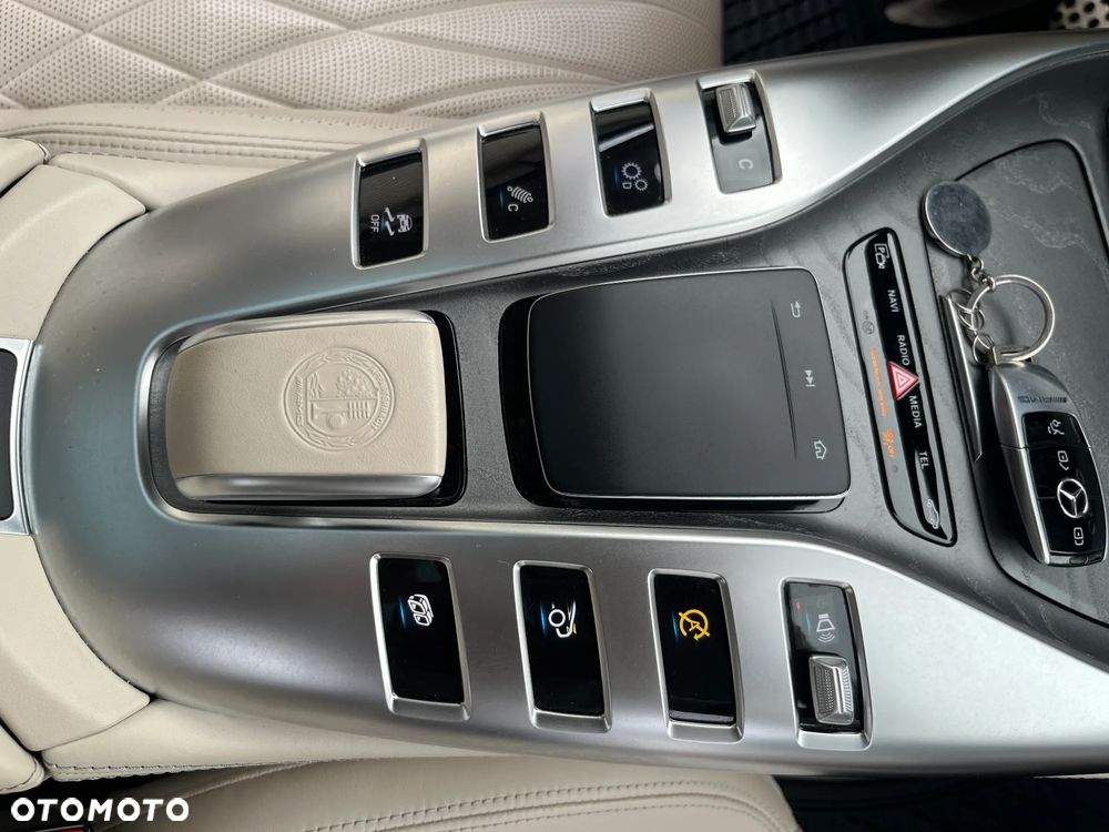 Mercedes-Benz AMG GT 43 4-Matic+ - 27