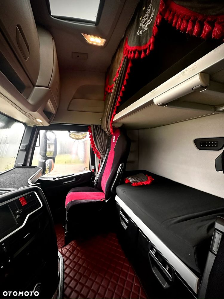 Iveco IVECO S-WAY 490 AS - 22