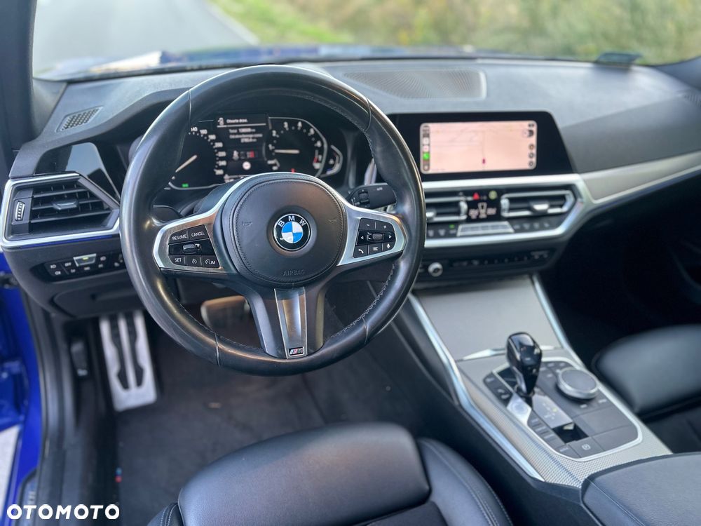 BMW Seria 3 318i M Sport - 26
