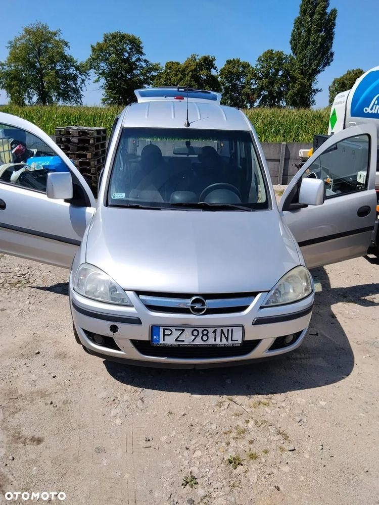 Opel Combo Tour - 3
