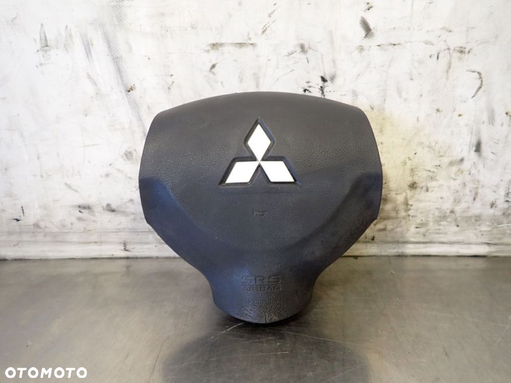 PODUSZKA KIEROWCY MITSUBISHI LANCER VIII - 1