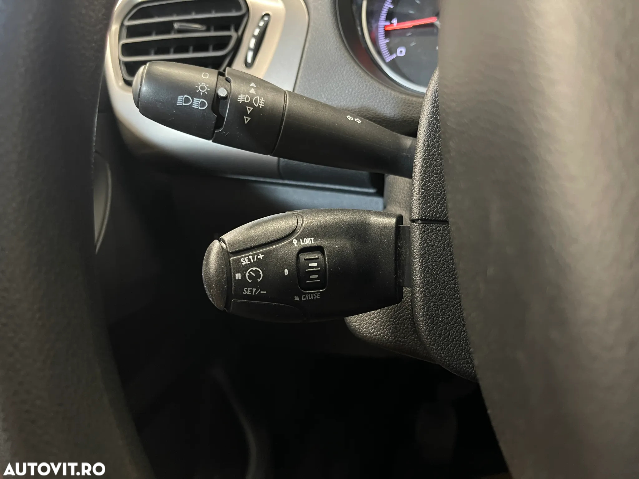 Peugeot 301 1.5 BlueHDI FAP Active - 16