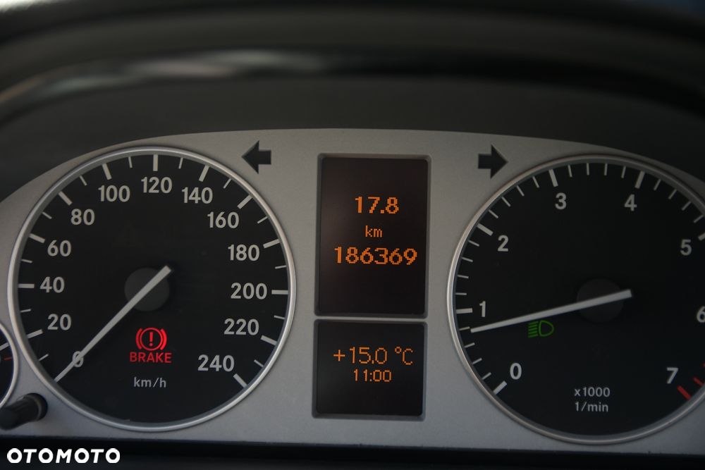 Mercedes-Benz Klasa B - 34