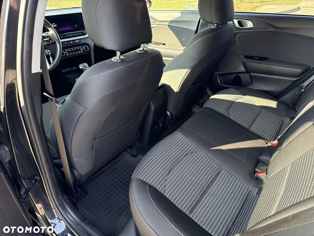 Kia Ceed 1.5 T-GDI M DCT - 25
