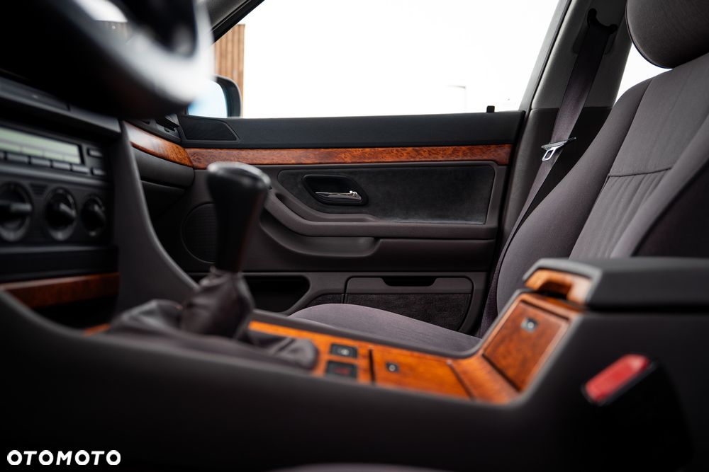 BMW Seria 7 730i - 37