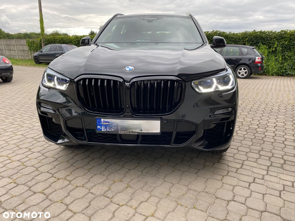 BMW X5 M M50i - 12