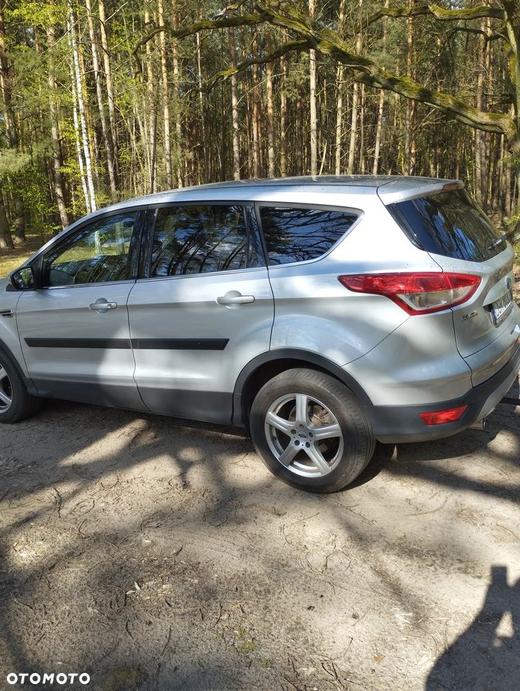Ford Kuga 2.0 TDCi 4WD Titanium - 4