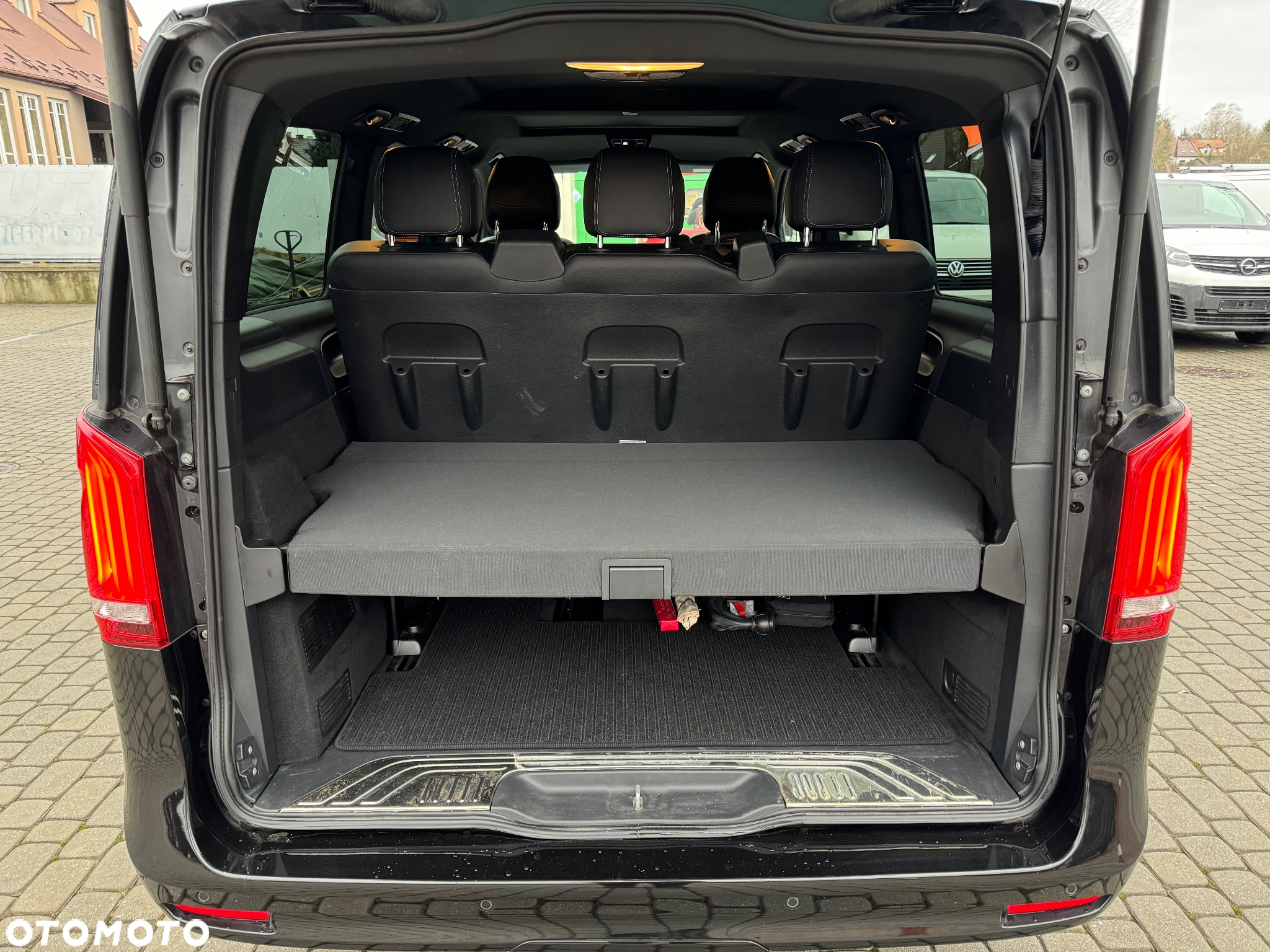 Mercedes-Benz Klasa V 250 d lang 4Matic 9G-TRONIC Avantgarde Edition 2021 - 23