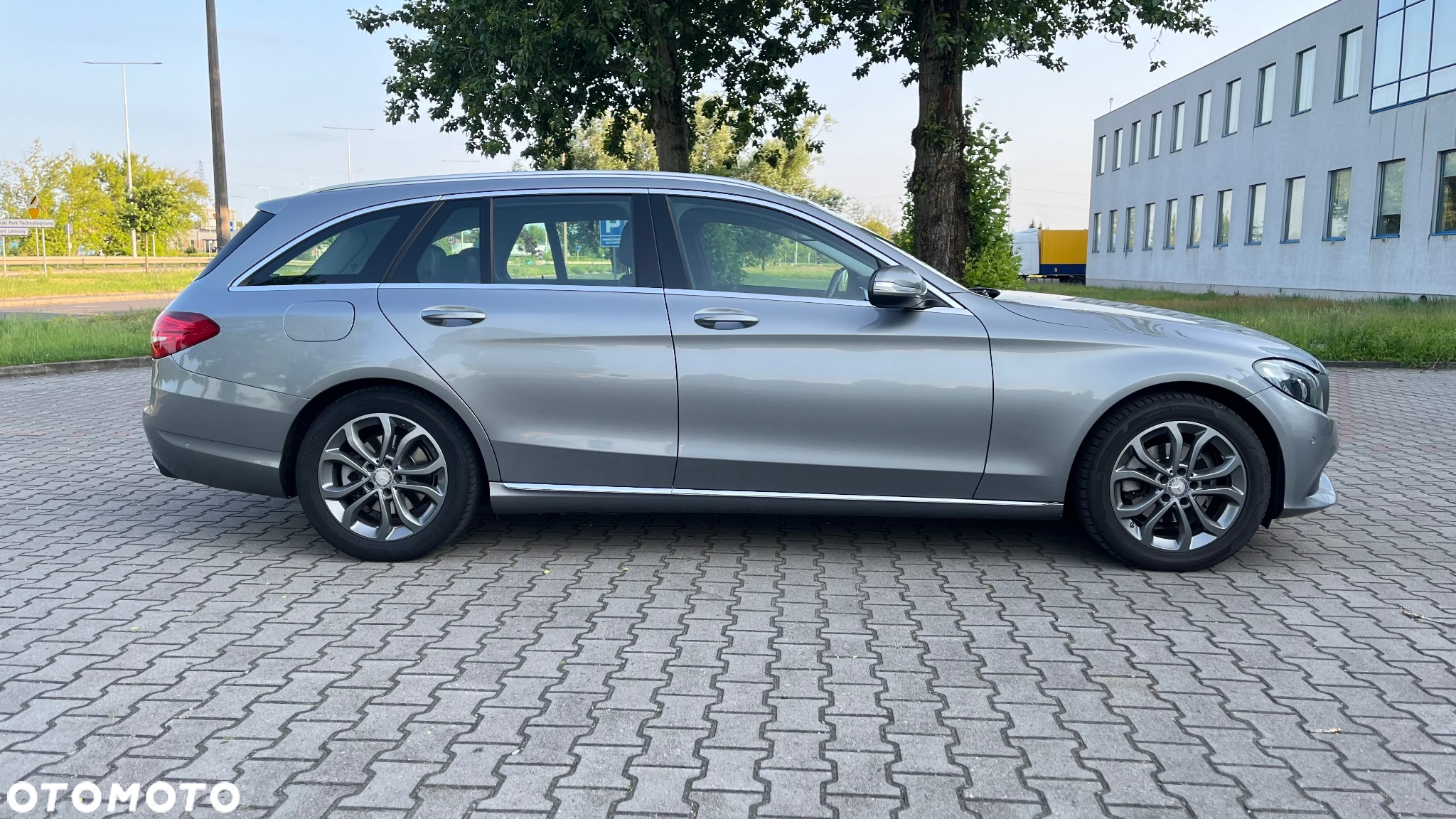 Mercedes-Benz Klasa C 180 T 7G-TRONIC Avantgarde - 4