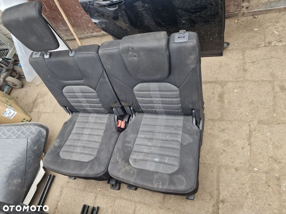 Komplet foteli  ford  Galaxy  mk4  7 osób - 7