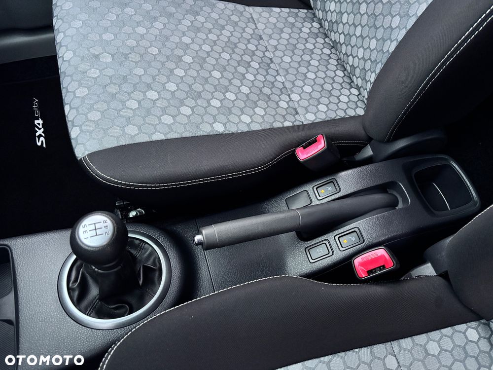 Suzuki SX4 1.6 VVT 4x2 Style - 15