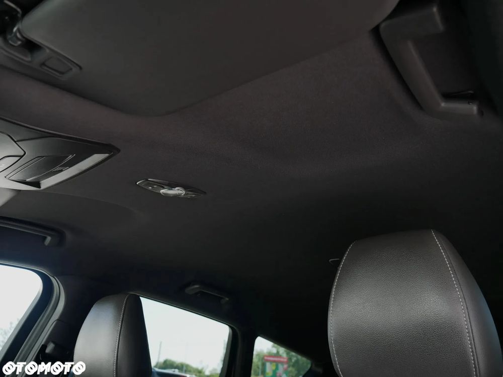 Ford Kuga - 20