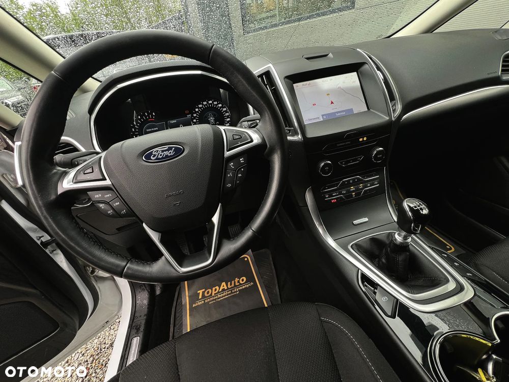 Ford S-Max 2.0 EcoBlue Titanium - 24