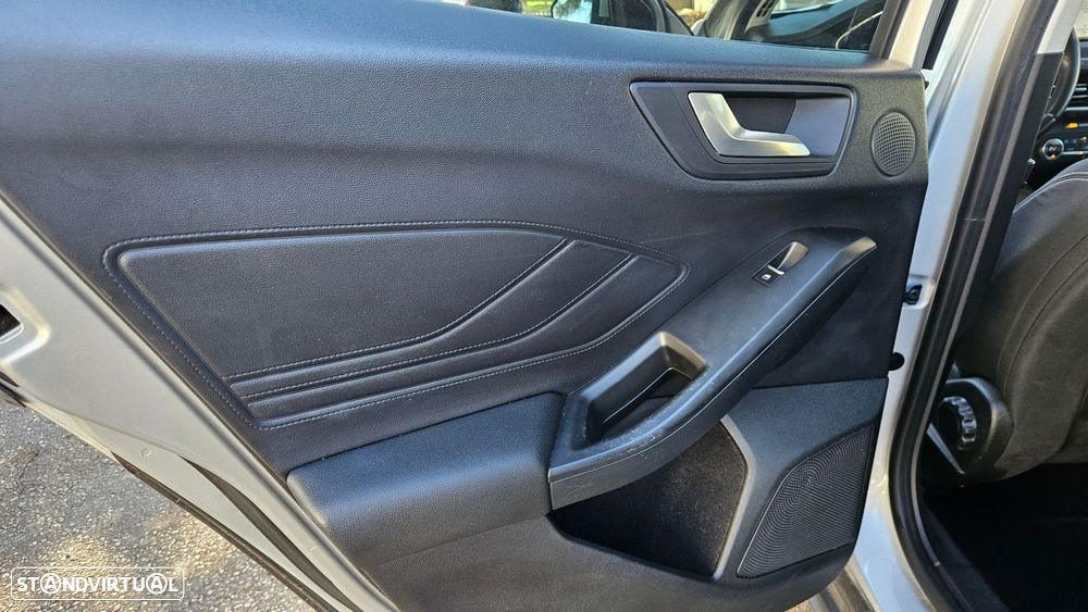 Ford Focus SW 1.0 SCTi Titanium Aut. - 25