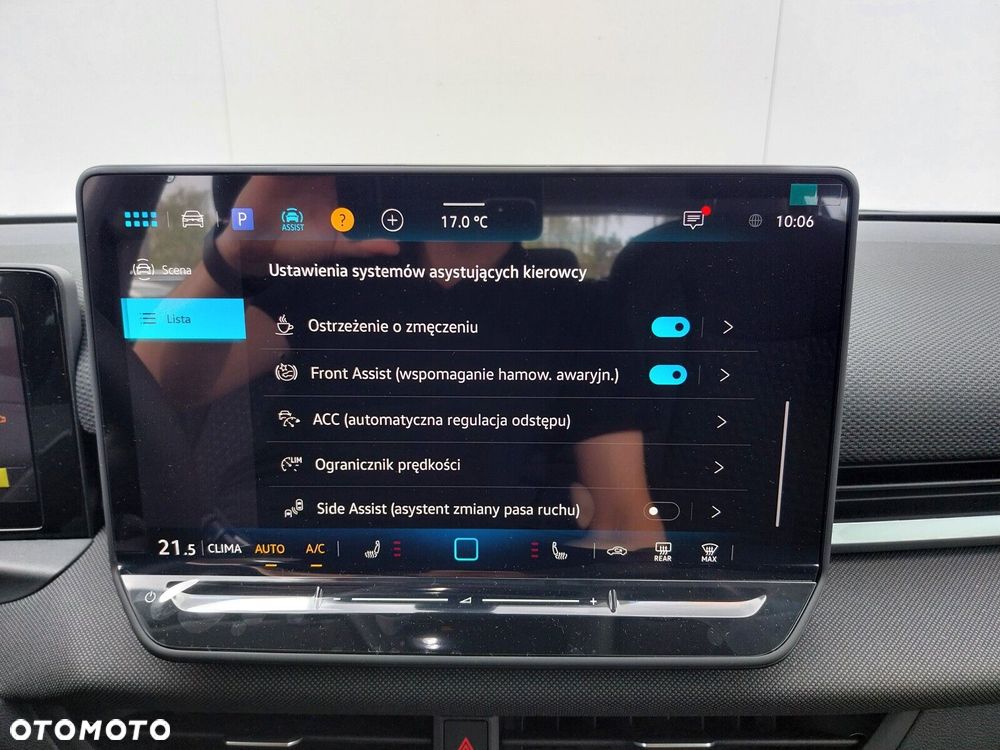 Volkswagen T-Roc - 16