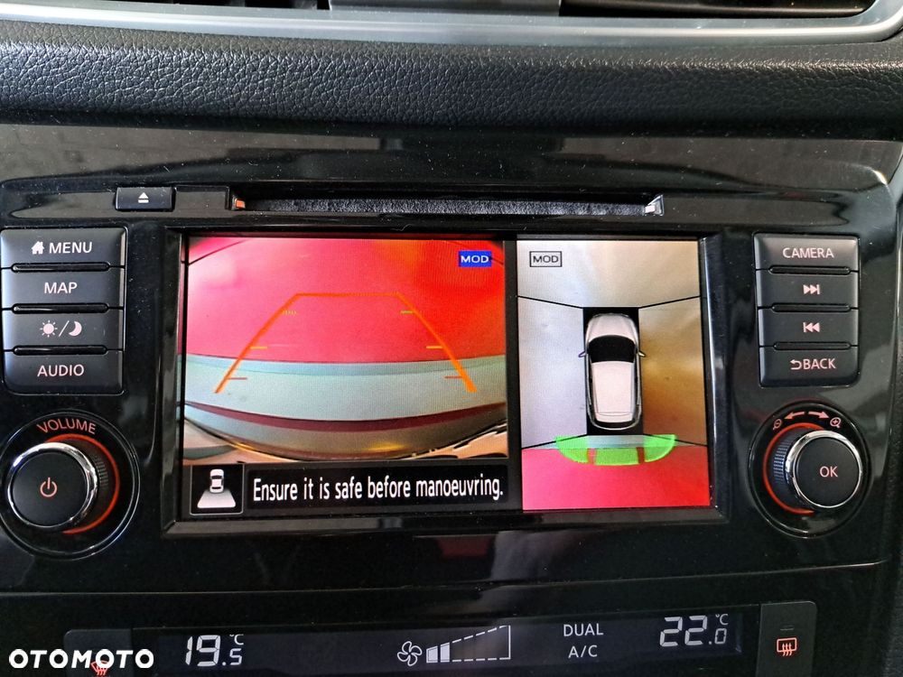 Nissan Qashqai 1.3 DIG-T N-Connecta DCT - 27
