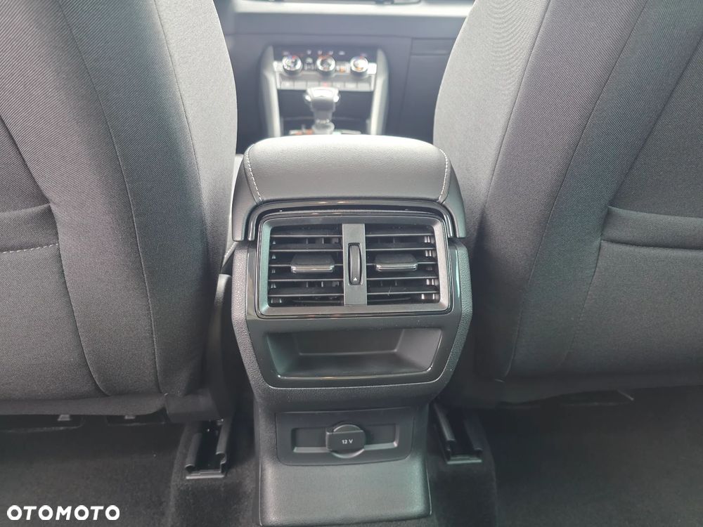 Skoda Karoq 1.5 TSI ACT Selection DSG - 11
