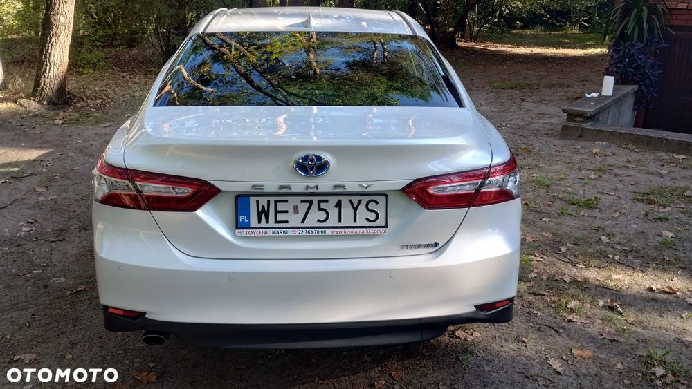 Toyota Camry 2.5 Hybrid Executive CVT - 6