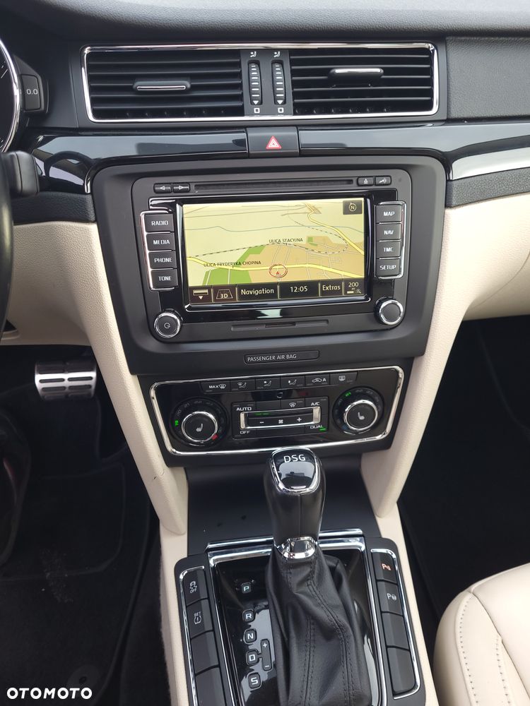 Skoda Superb 1.8 TSI DSG Exclusive - 19