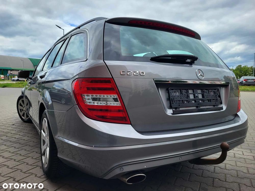 Mercedes-Benz Klasa C 220 CDI Elegance - 21