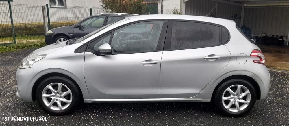 Peugeot 208 1.2 VTi Active - 3