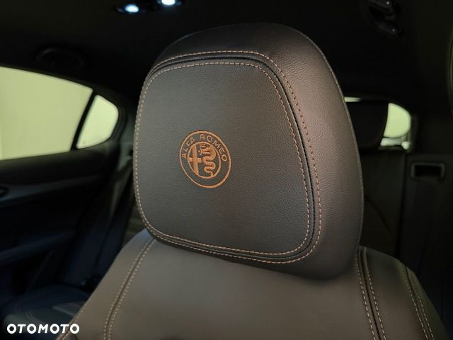 Alfa Romeo Stelvio 2.0 Turbo Intensa Q4 - 9