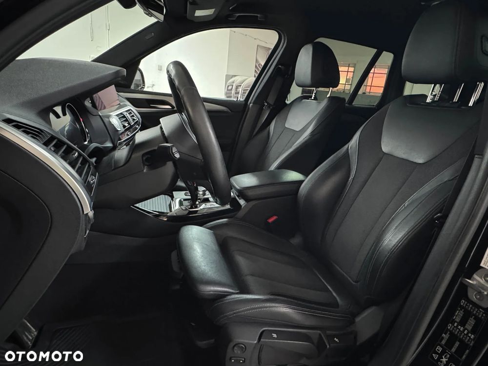 BMW X3 xDrive20d sport - 4
