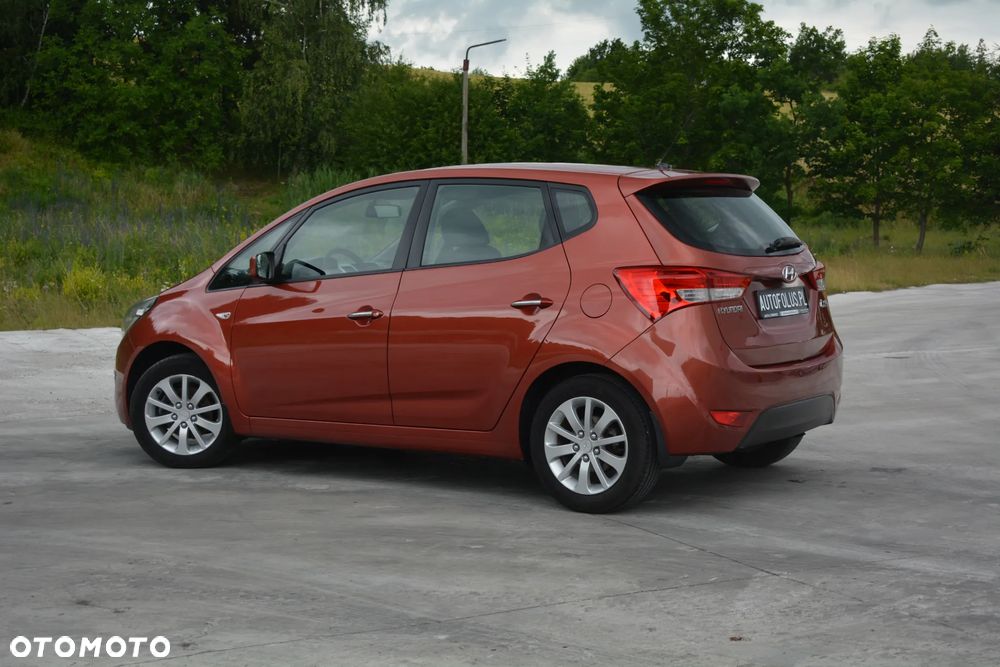 Hyundai ix20 - 16
