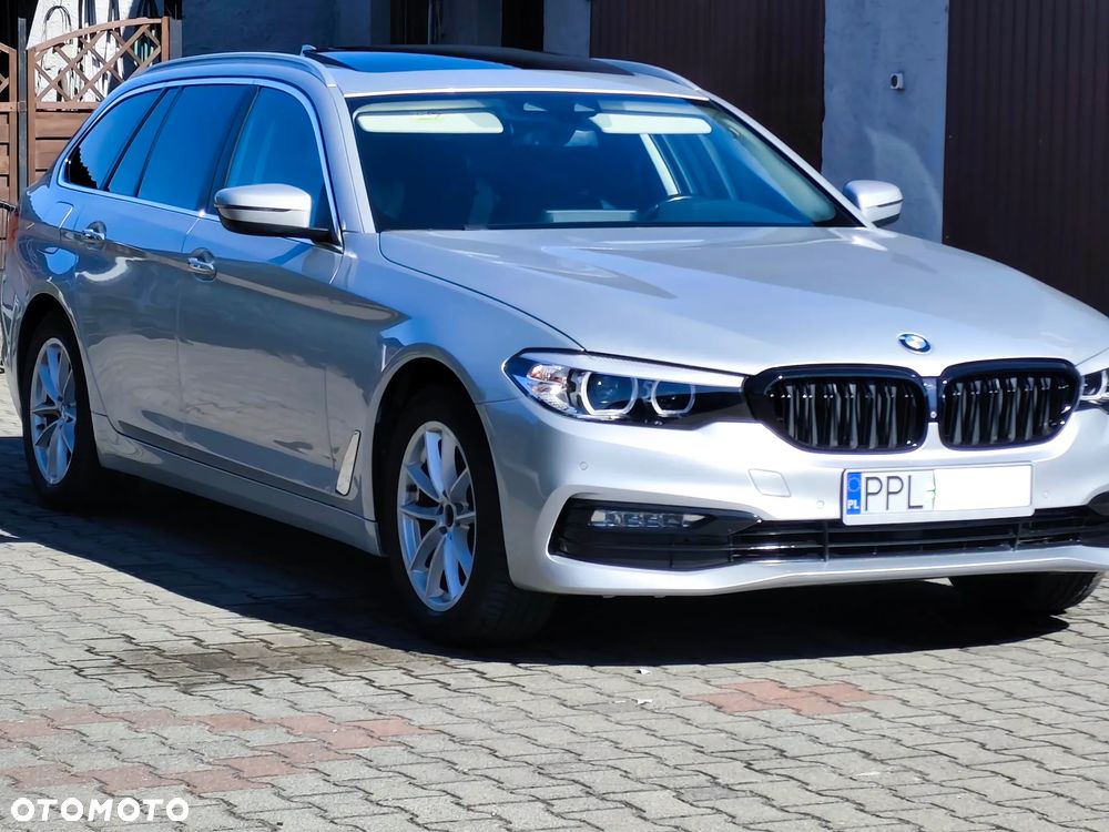 BMW Seria 5 520i GPF Luxury Line sport - 3