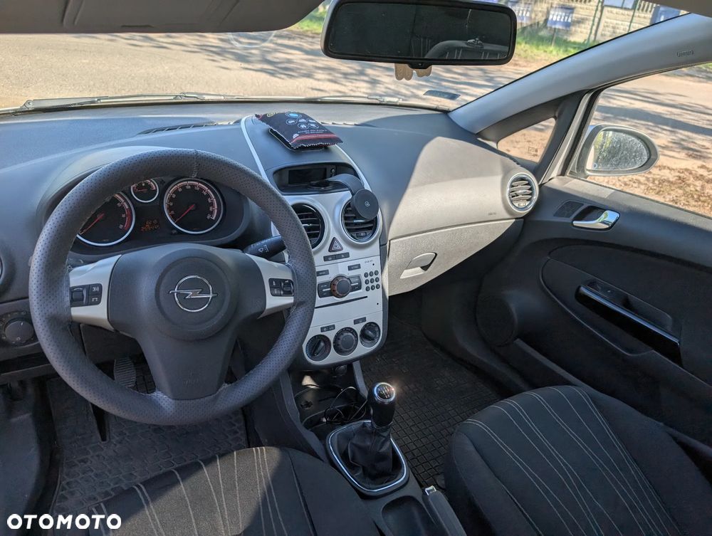 Opel Corsa 1.2 16V Edition - 7
