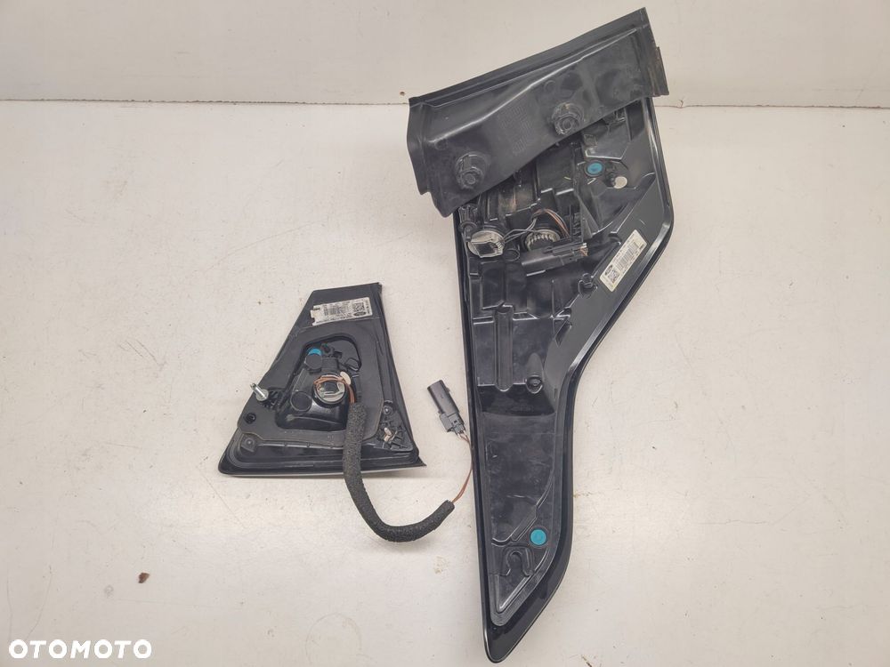 ford kuga mk2 lift st lampa prawa led gv4113404dd - 2