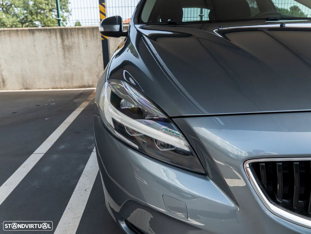 Volvo V40 2.0 D2 Momentum - 9