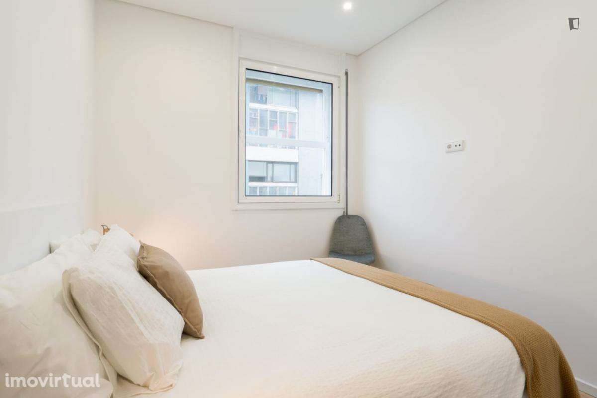 Apartamento com 2 quartos - localizado em Paranhos Porto - Grande imagem: 2/48