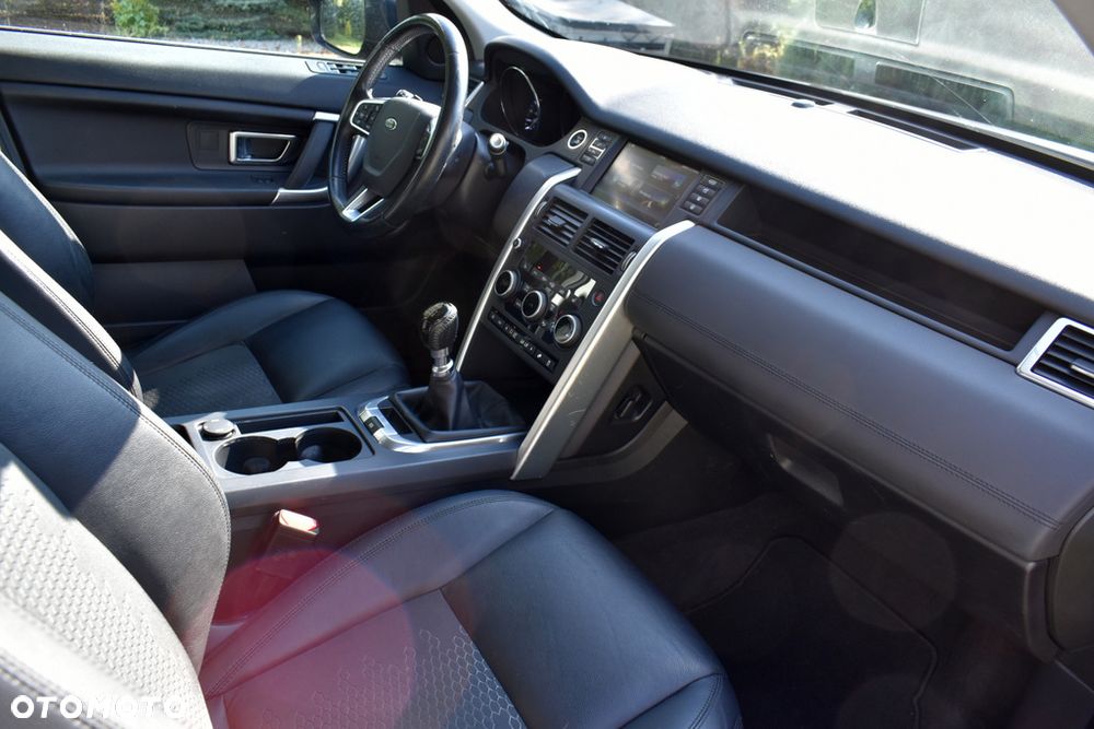 Land Rover Discovery Sport TD4 HSE - 14