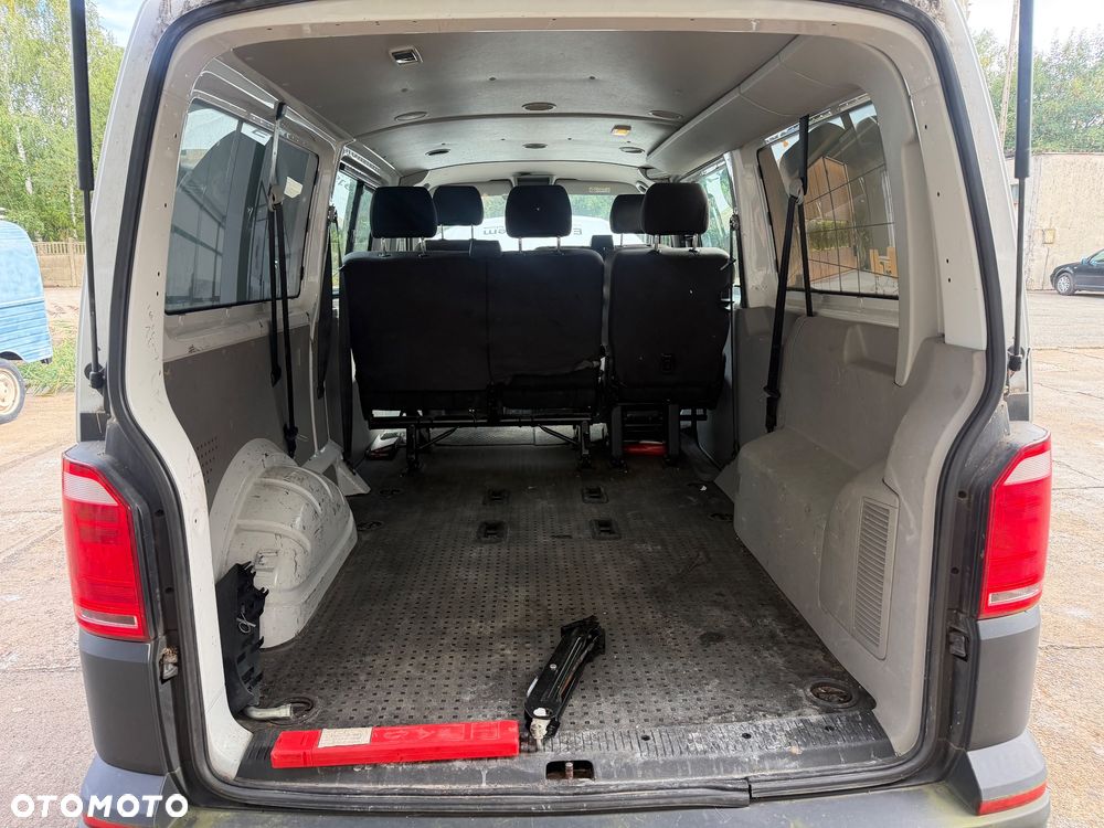 Volkswagen Transporter - 15