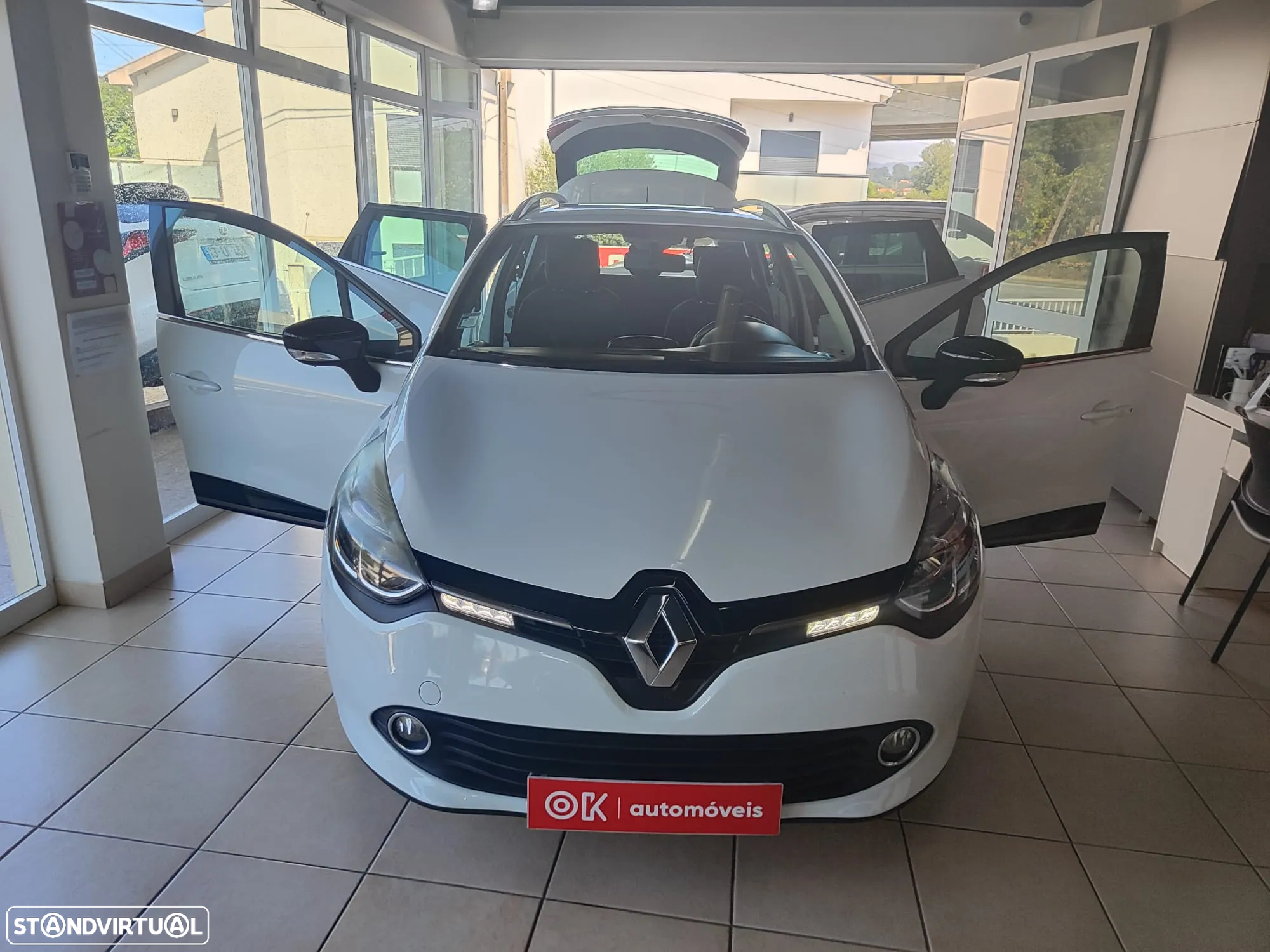 Renault Clio Sport Tourer 1.5 dCi Limited - 17