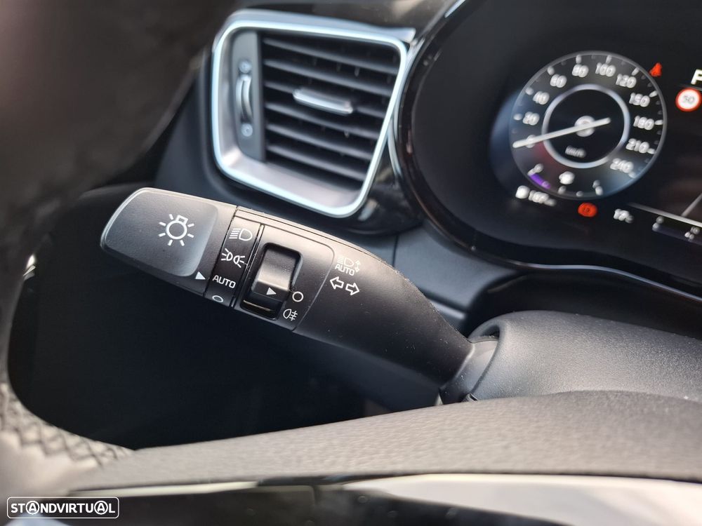 Kia XCeed 1.0 T-GDI Tech 7DCT - 12