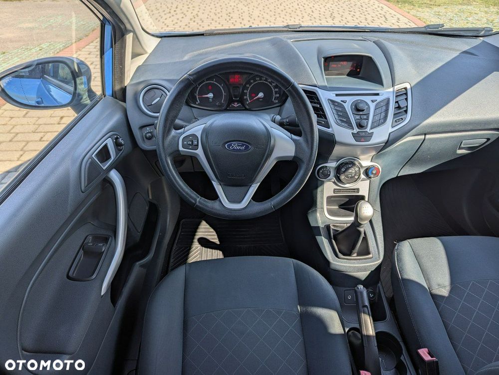 Ford Fiesta - 20