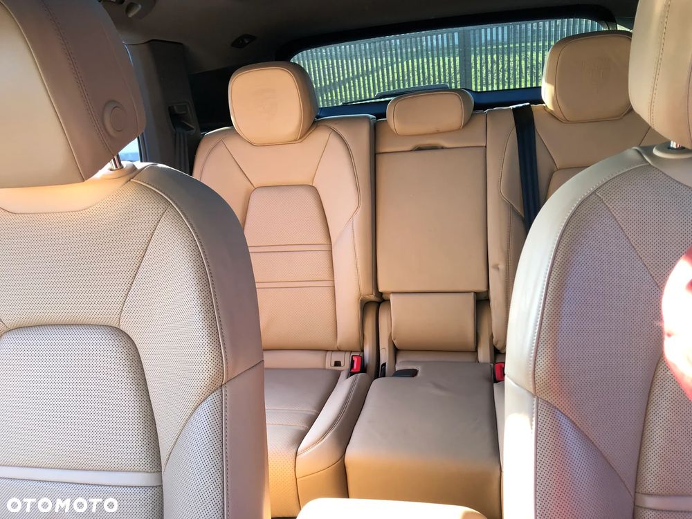 Porsche Cayenne Standard - 10