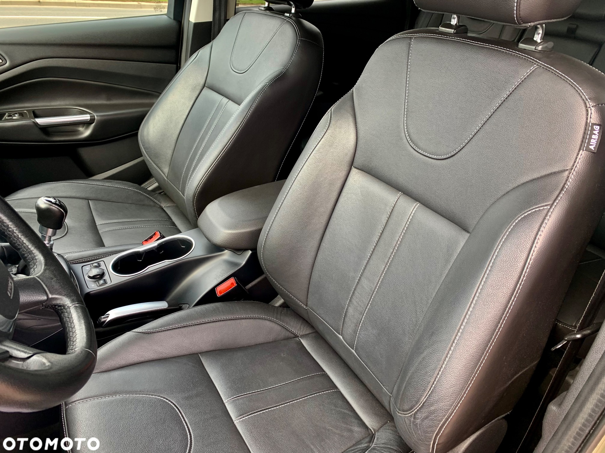 Ford Kuga 2.0 TDCi Titanium - 27