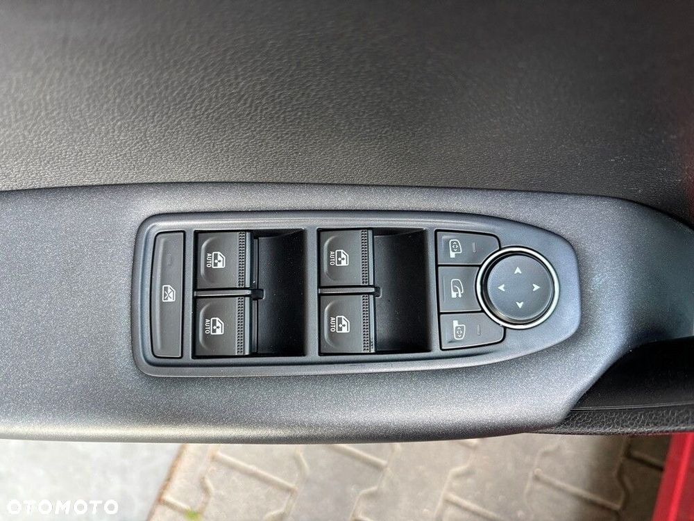 Renault Captur - 18