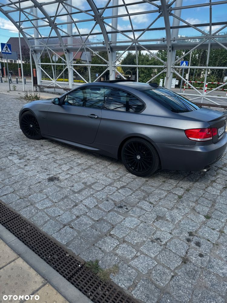 BMW Seria 3 325i - 11