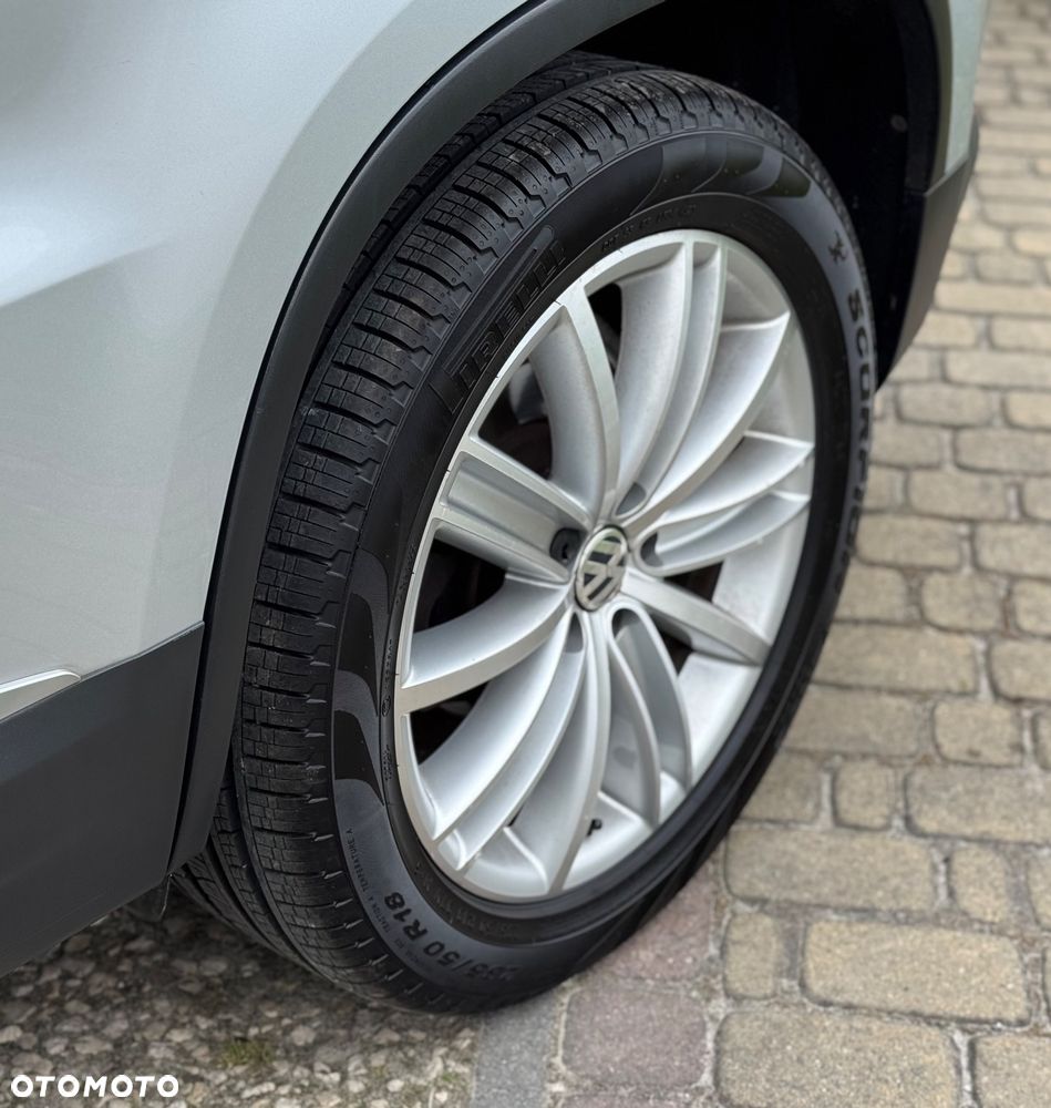 Volkswagen Tiguan 2.0 TDI DPF 4Motion DSG Exclusive - 19