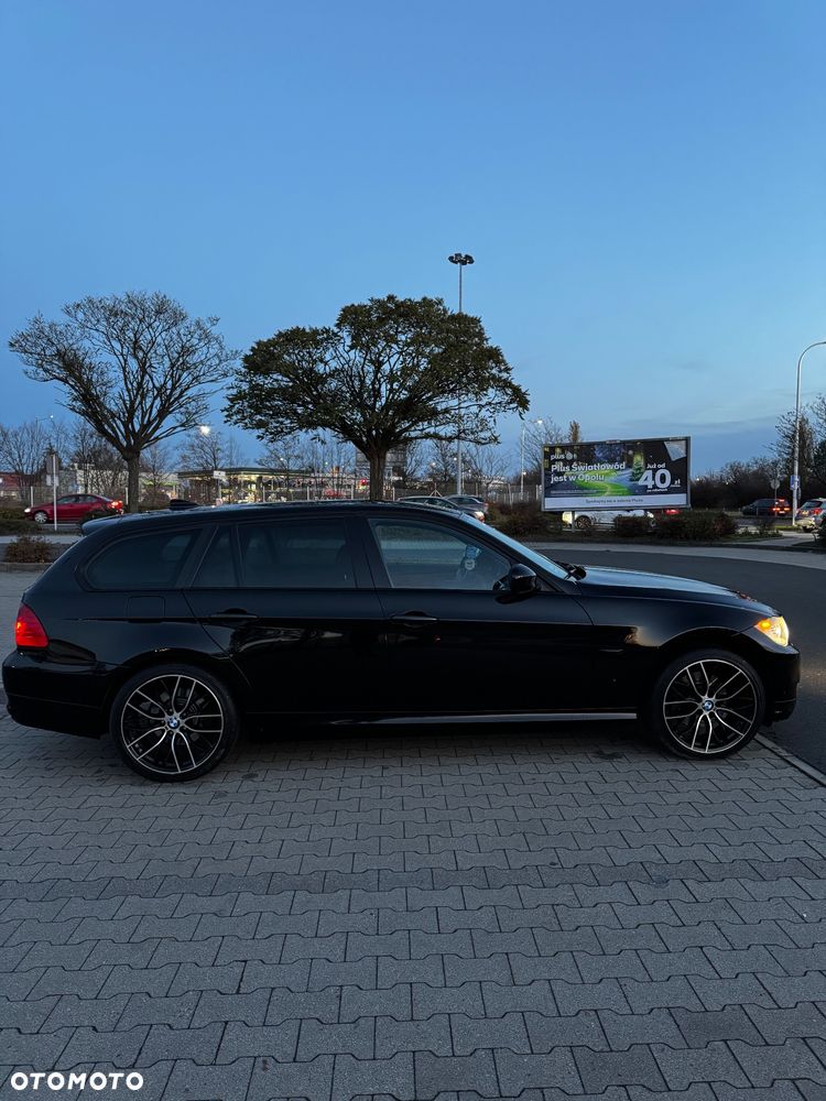 BMW Seria 3 318d - 15