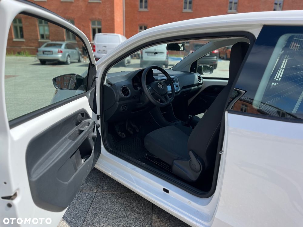 Volkswagen up! 1.0 move - 12